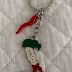 Italia Map Keychain with Lucky Red Pepper NEW